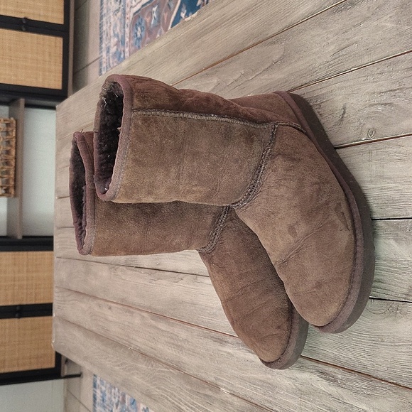 UGG Leather Winter Boots in Brown Size Woman's 7 - Picture 6 of 11